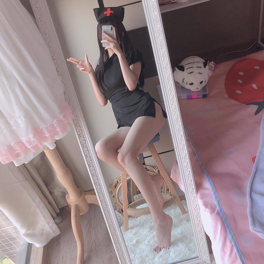 乖巧听话，刚下海还有点害羞，温柔