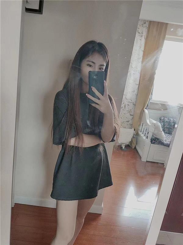 一个兼职美女